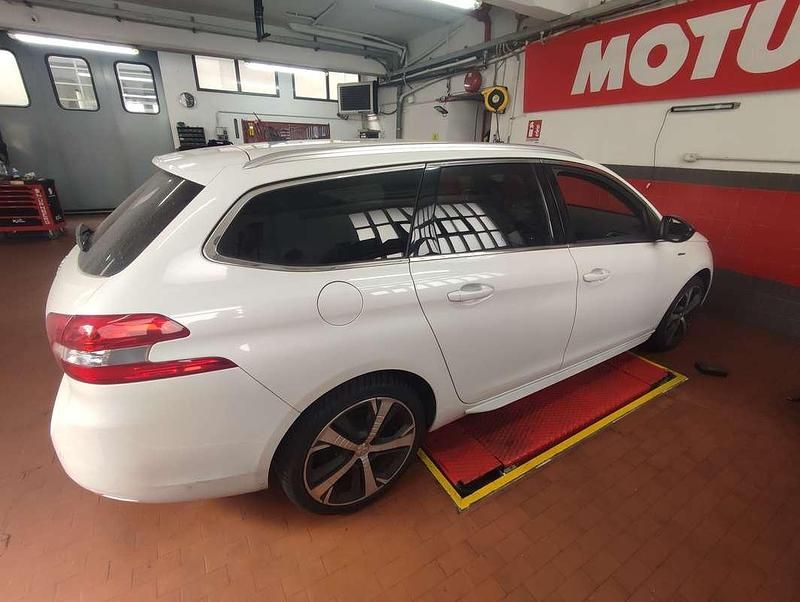 Usata Peugeot 308 SW GT-line 120 CV (88 kW) 2016 Bianco Station wagon
