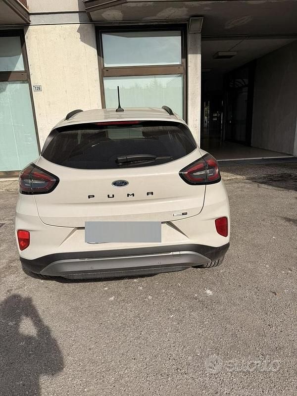 Usata Ford Puma 125 CV (91 kW) 2021 Bianco SUV