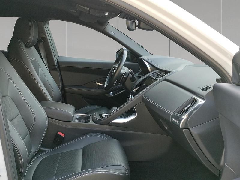 Usata Jaguar E-Pace R-Dynamic 163 CV (119 kW) 2023 Bianco SUV