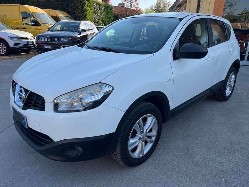 Usata Nissan Qashqai N-TEC 110 CV (80 kW) 2011 Bianco SUV