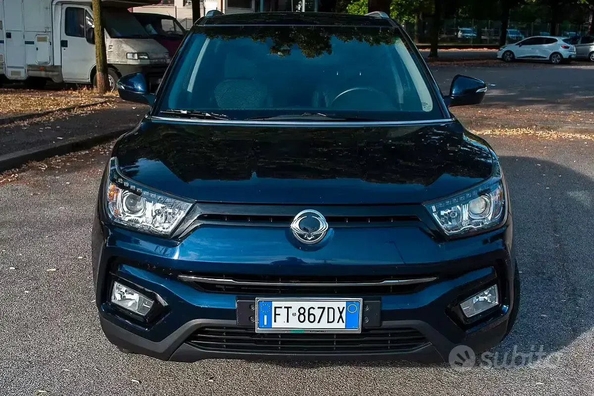Usata SsangYong Tivoli 128 CV (94 kW) 2018 Bluazzurro SUV