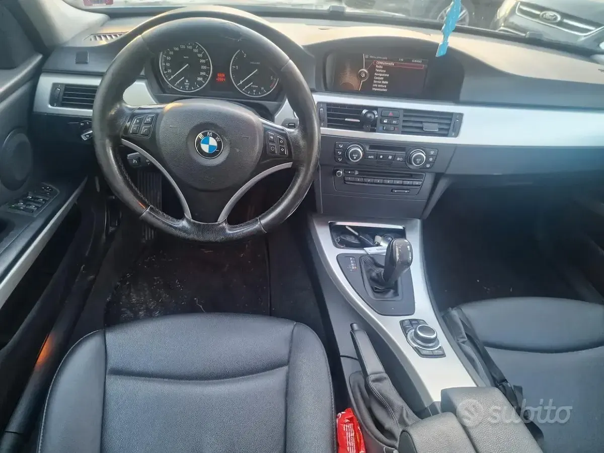 Begagnad BMW 320 177 HK (130 kW) 2008 Grå Kombi