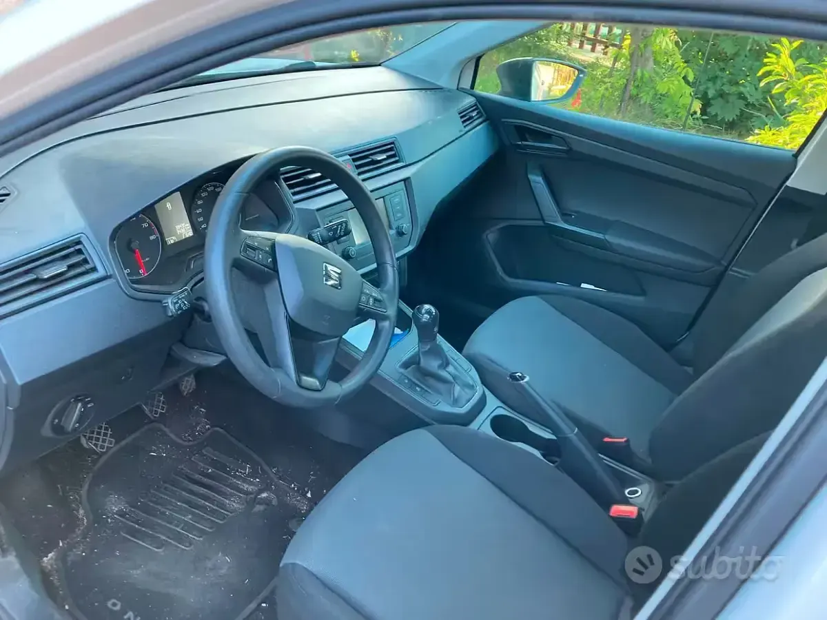 Usata Seat Arona 95 CV (69 kW) 2018 Bianco SUV
