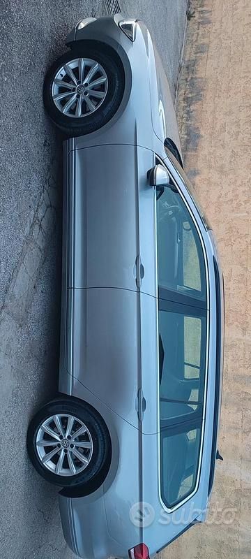 Usata VW Passat 150 CV (110 kW) 2019 Grigio Station wagon