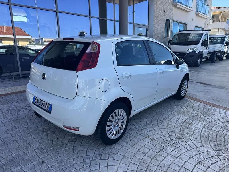 Usata Fiat Punto Evo Dynamic 75 CV (55 kW) 2009 Other Utilitaria