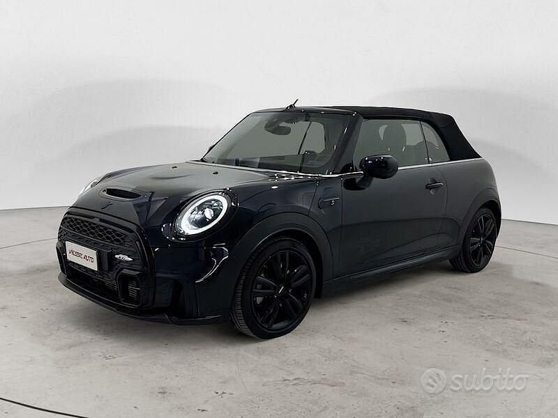 Usata Mini John Cooper Works Cabriolet 178 CV (130 kW) 2022 Blu/azzurro Cabrio