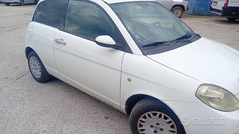 Usata Lancia Ypsilon 2008 Bianco Utilitaria