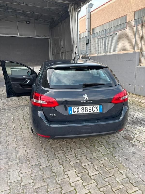 Usata Peugeot 308 SW 120 CV (88 kW) 2016 Blu Station wagon