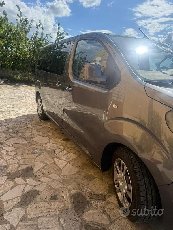 Usata Citroën Spacetourer 150 CV (110 kW) 2016 Grigio Monovolume