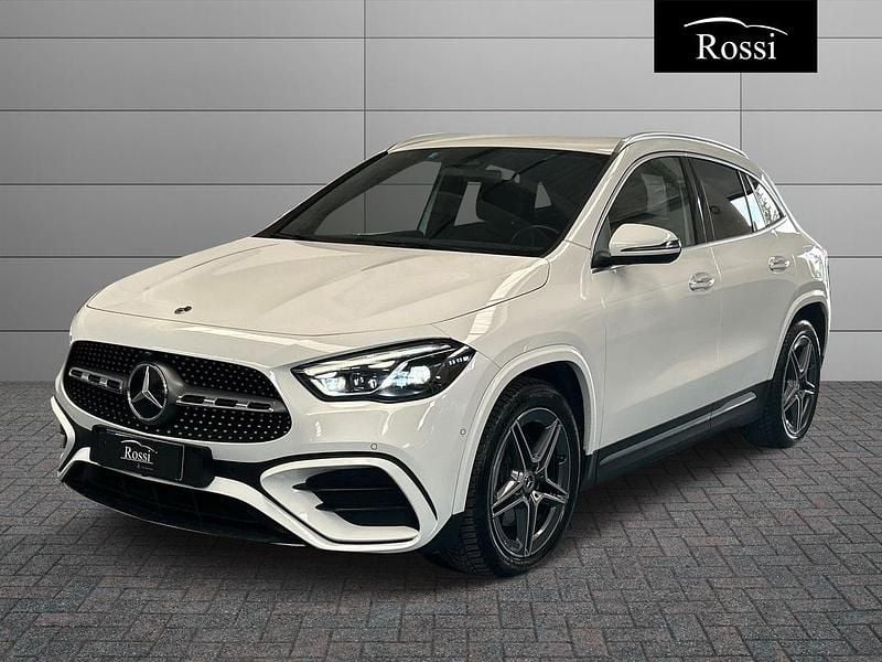 Usata Mercedes GLA180 AMG Line Premium 116 CV (85 kW) 2023 SUV