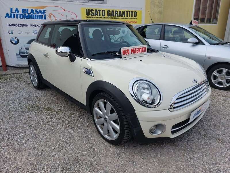 Beige Usata 2010 Mini Cooper D Due volumi | 7800 € (Cara) - Immagine 1/4