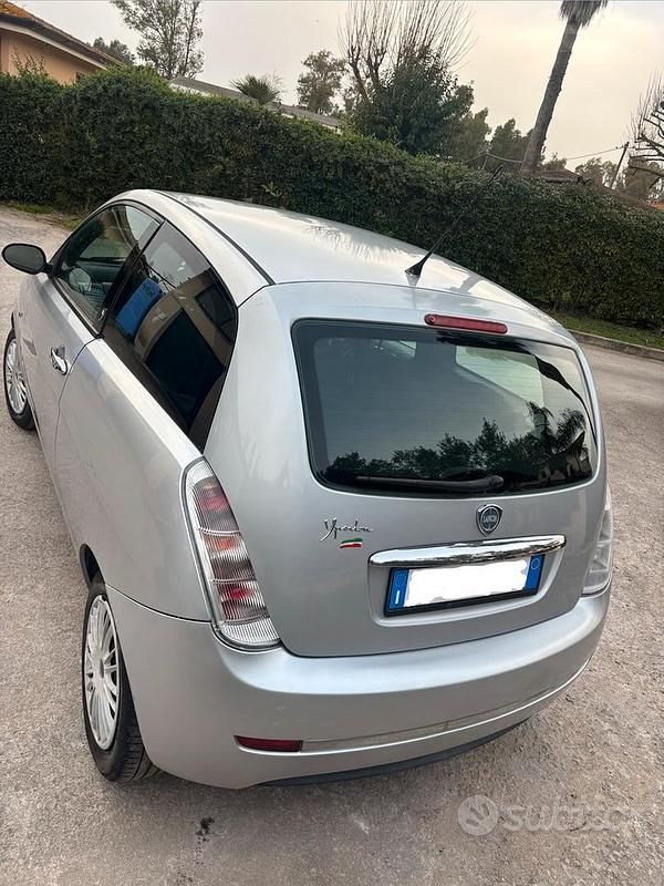 Usata Lancia Ypsilon 60 CV (44 kW) 2007 Utilitaria