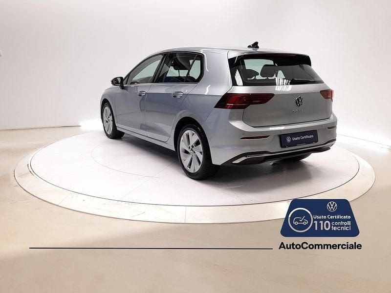 Usata VW Golf VIII Style 150 CV (110 kW) 2025 Argento Utilitaria