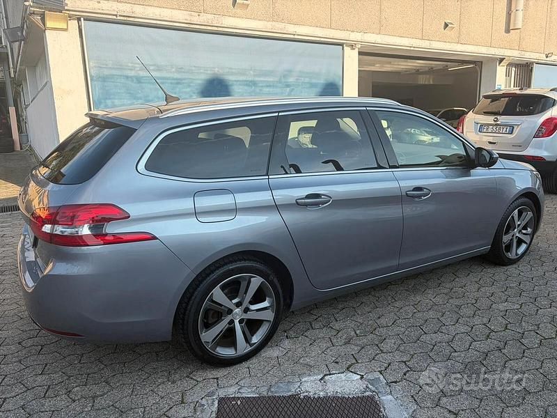 Usata Peugeot 308 Allure 131 CV (96 kW) 2019 Grigio Berlina