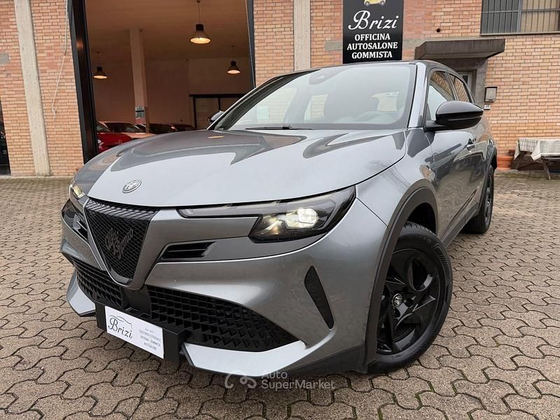 Grigio Usata 2025 Alfa Romeo Junior SUV | 24.950 € (Super prezzo) - Immagine 1/4