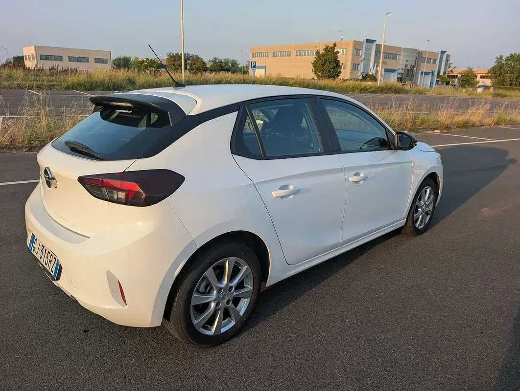 Usata Opel Corsa GS Line 101 CV (74 kW) 2022 Utilitaria