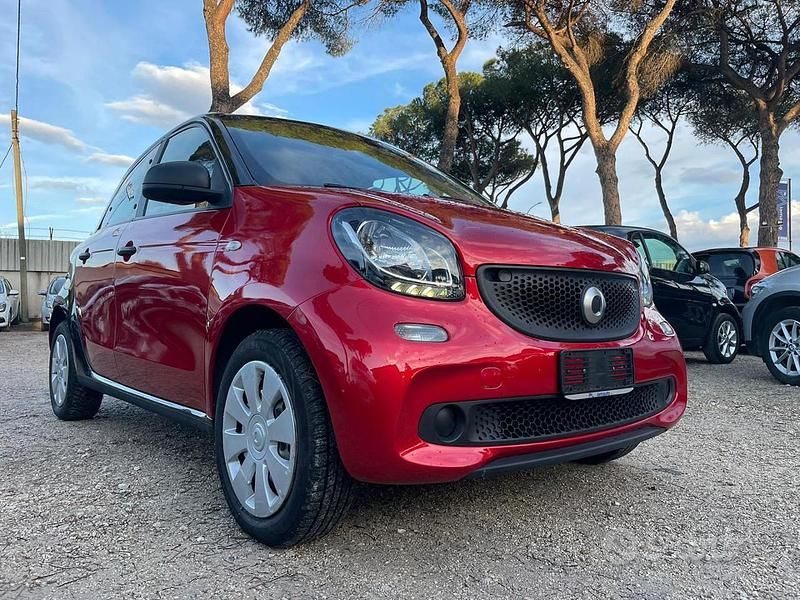 Usata Smart ForFour 71 CV (52 kW) 2016 Rosso Utilitaria