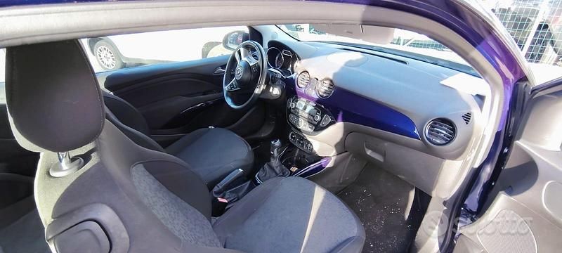 Usata Opel Adam Jam 70 CV (51 kW) 2014 Utilitaria