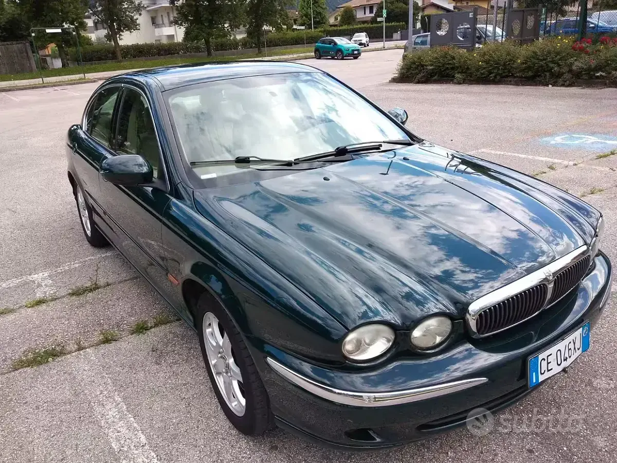 Usata Jaguar X-type 156 CV (114 kW) 2003 Verde Berlina
