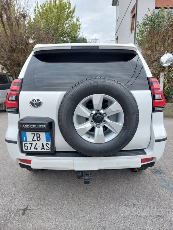 Usata Toyota Land Cruiser 2020 Bianco SUV