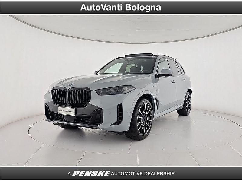 Usata BMW X5 M Sport 489 CV (359 kW) 2025 Grigio SUV