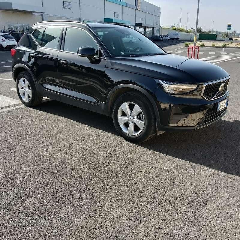 Usata Volvo XC40 129 CV (94 kW) 2022 Nero SUV