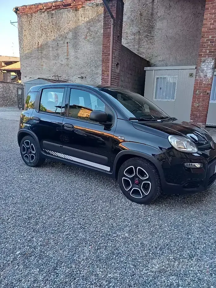 Usata Fiat Panda 70 CV (51 kW) 2022 Nero Utilitaria