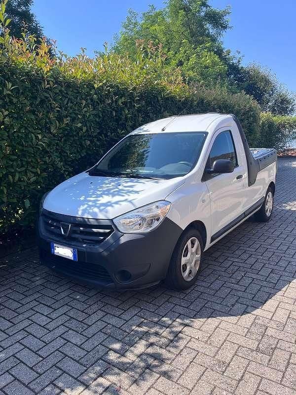Usata Dacia Pick up 90 CV (66 kW) 2018 Bianco Pick-up