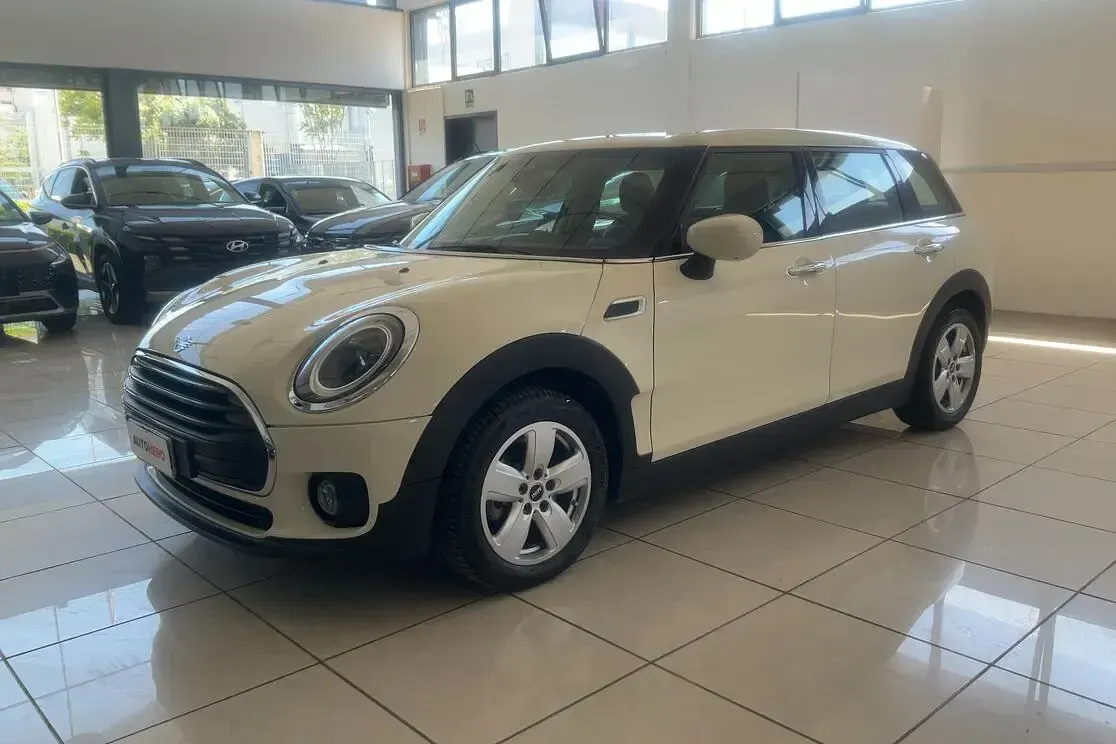 Usata Mini One Clubman Essential 102 CV (75 kW) 2022 Station wagon
