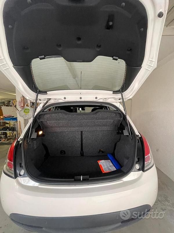 Usata Lancia Ypsilon 2015 Bianco Utilitaria