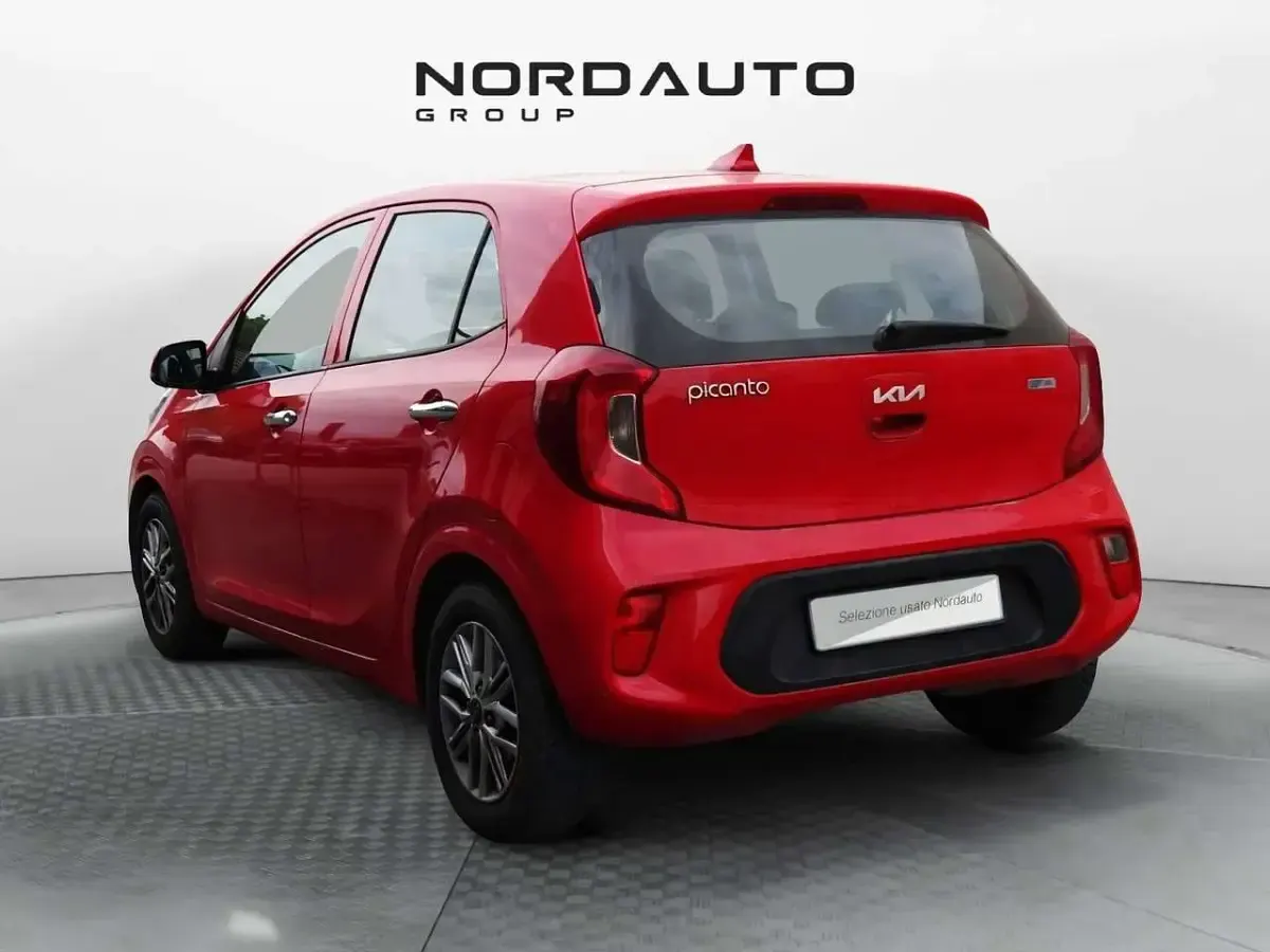 Usata Kia Picanto Style 65 CV (47 kW) 2021 Rosso Utilitaria