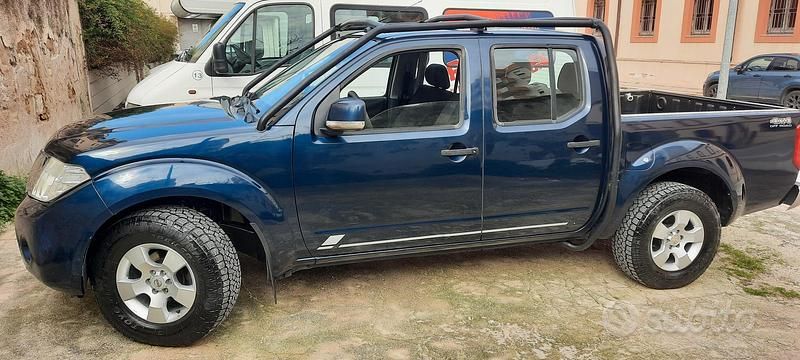 Usata Nissan Navara 190 CV (139 kW) 2012 Blu Pick-up