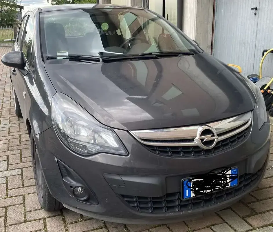 Usata Opel Corsa Selection 90 CV (66 kW) 2014 Utilitaria