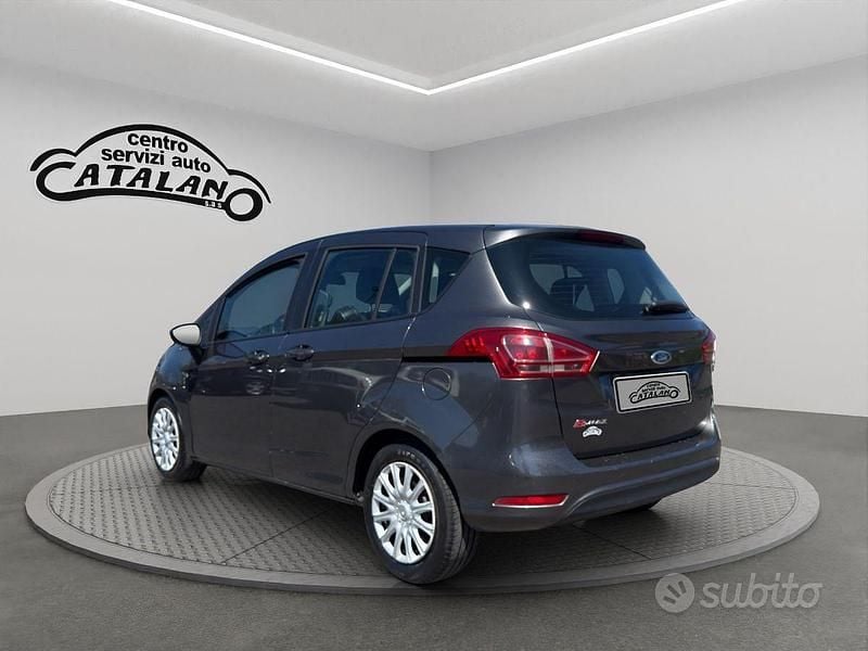 Usata Ford B-MAX Business Edition 95 CV (69 kW) 2015 Grigio Monovolume