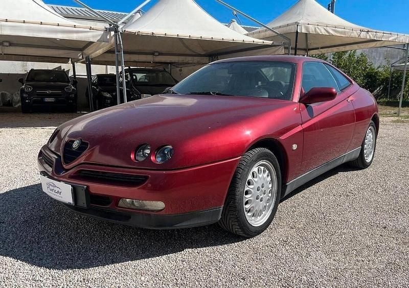 Usata 1997 Alfa Romeo GTV Lusso Coupé | 6900 € (Molto cara) - Immagine 1/4