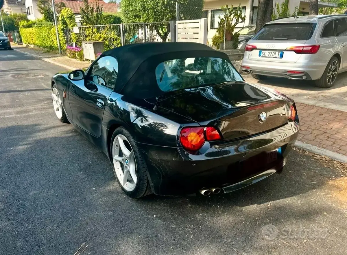 Usata BMW Z4 170 CV (125 kW) 2004 Nero Cabrio