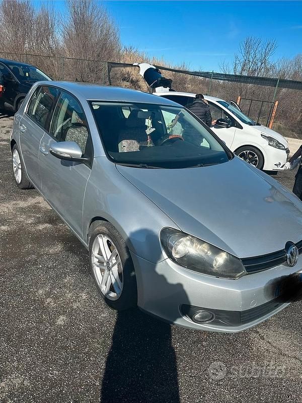 Usata VW Golf VI 105 CV (77 kW) 2010 Grigio Utilitaria