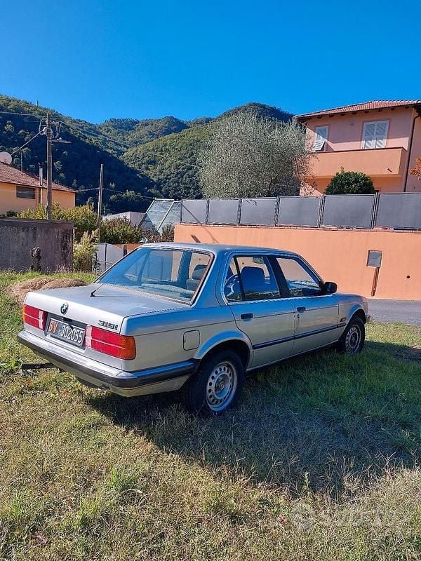 Usata BMW 318 105 CV (77 kW) 1985 Grigio Berlina