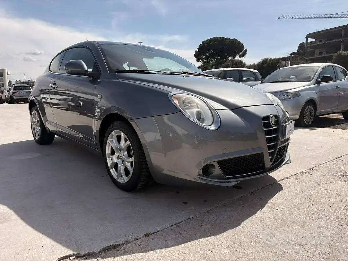 Usata Alfa Romeo MiTo Distinctive 120 CV (88 kW) 2010 Grigio Utilitaria