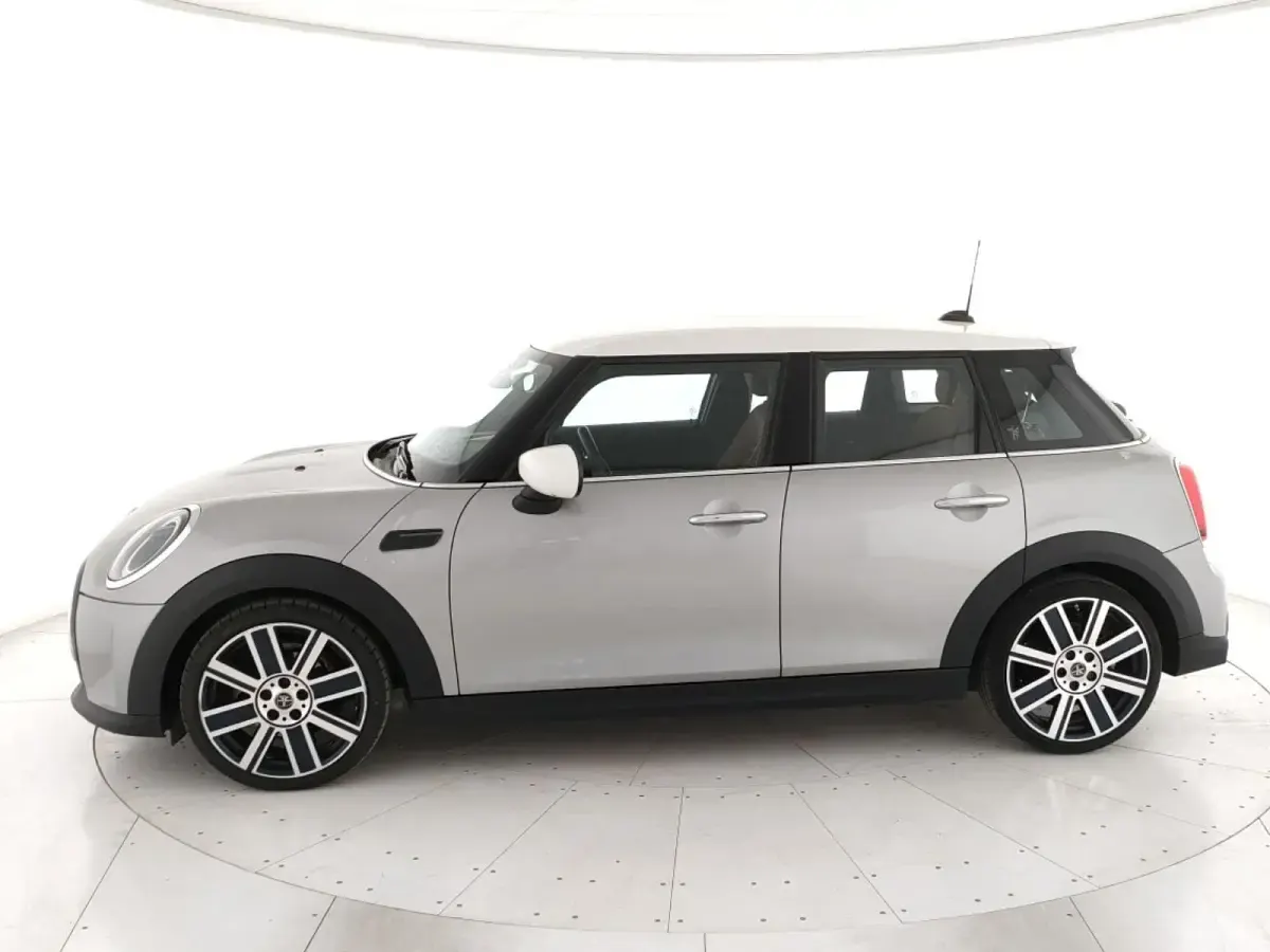 Usata Mini Cooper 136 CV (100 kW) 2023 Argento Utilitaria