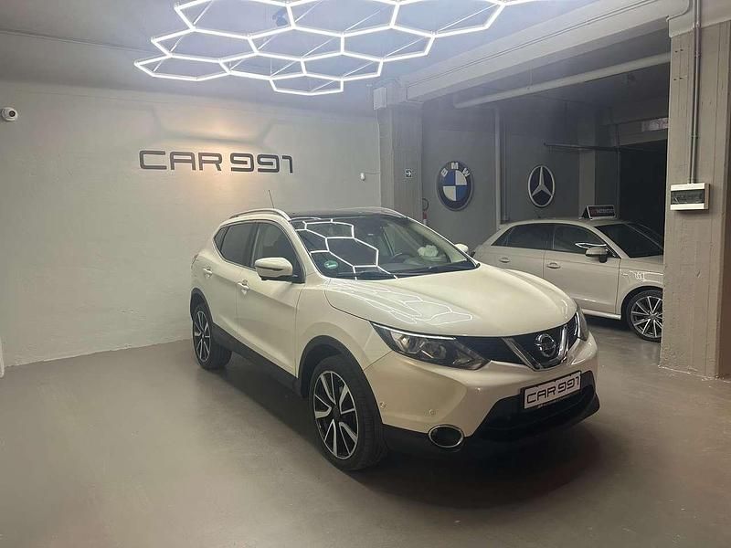 Bianco Usata 2015 Nissan Qashqai Tekna SUV | 13.550 € (Cara) - Immagine 1/4