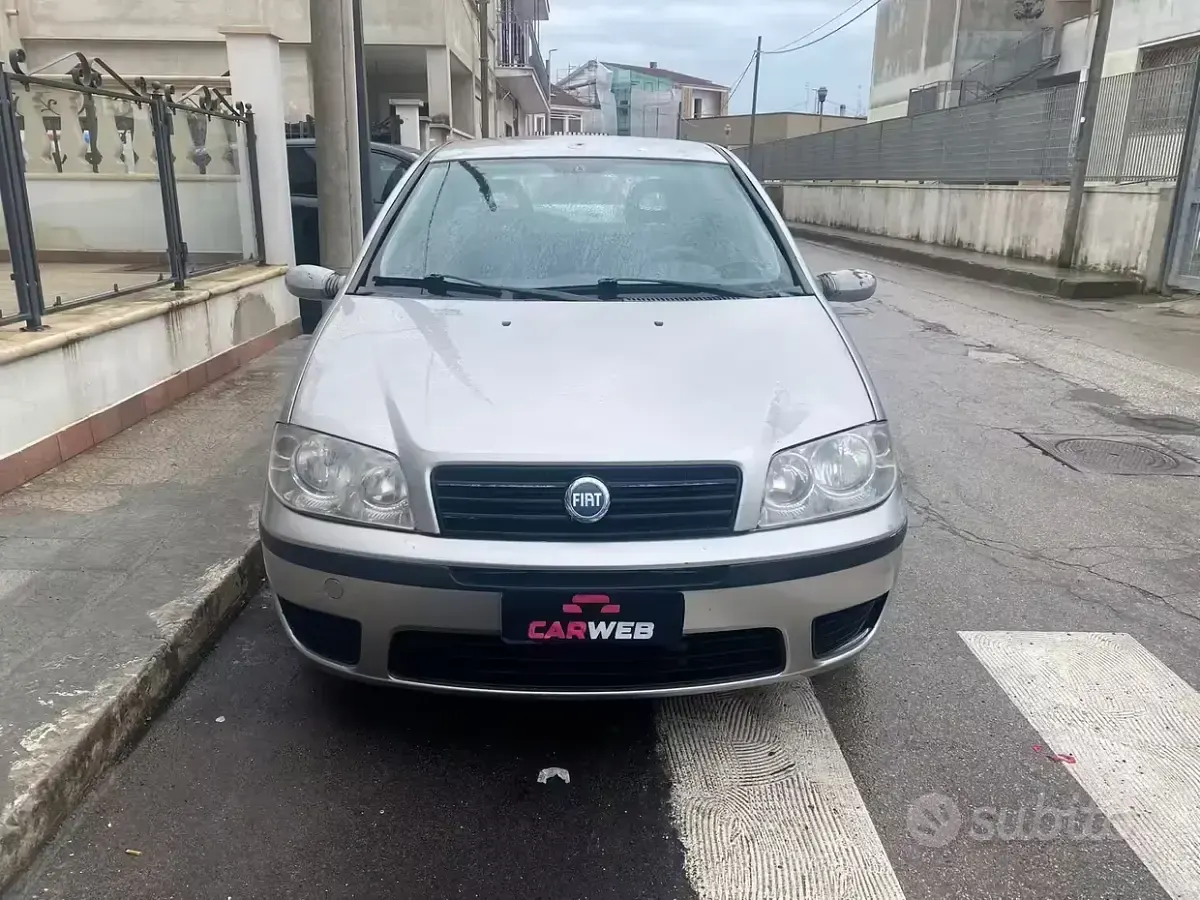 Brugt Fiat Punto Dynamic 69 HK (50 kW) 2004 Grå Hatchback