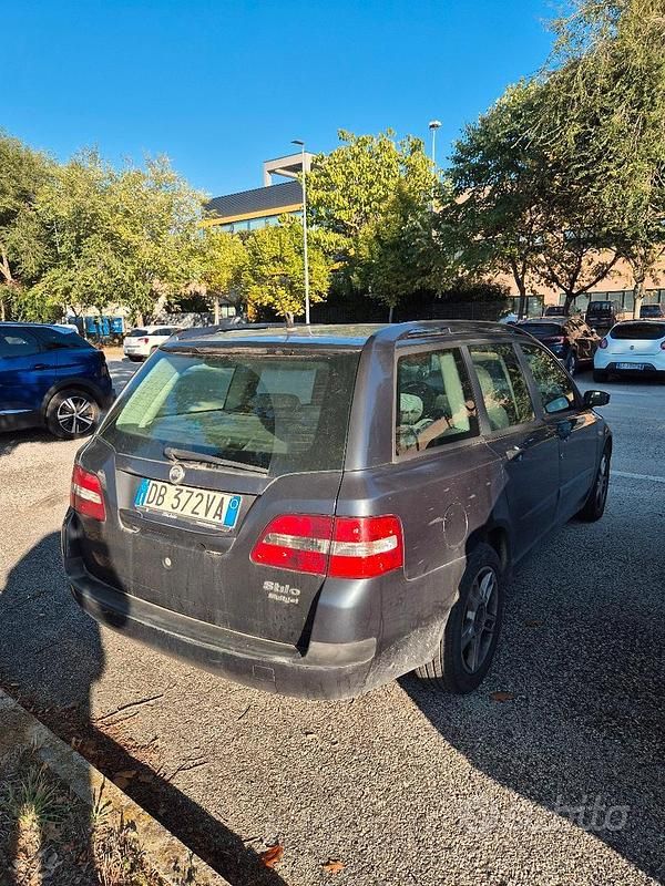 Usata Fiat Stilo 116 CV (85 kW) 2006 Grigio Station wagon