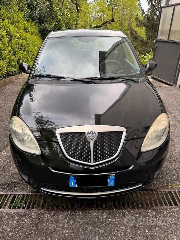 Usata 2009 Lancia Ypsilon Due volumi | 2000 € (Super prezzo) - Immagine 1/4