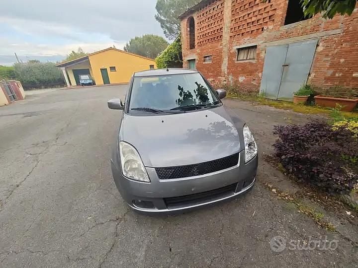 Usata Suzuki Swift GL 92 CV (67 kW) 2006 Grigio Berlina