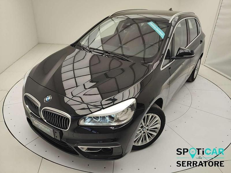 Usata BMW 218 Active Tourer Luxury Line 150 CV (110 kW) 2016 Nero Monovolume