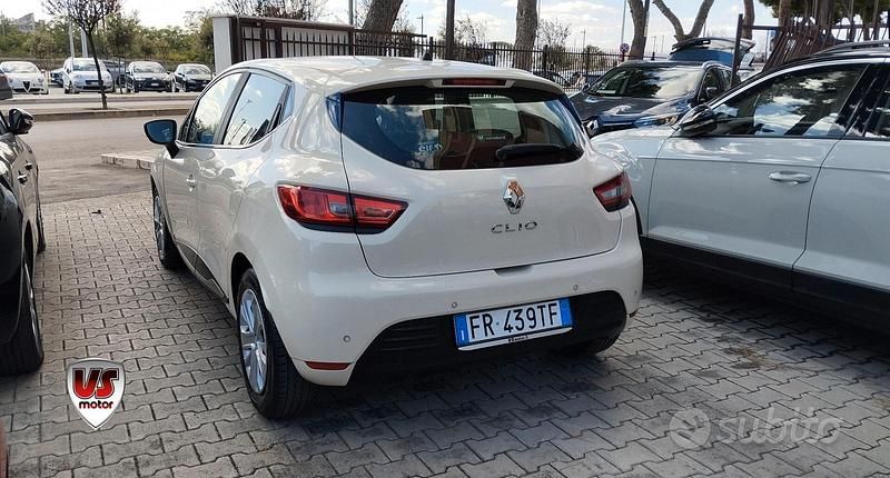 Usata Renault Clio IV 75 CV (55 kW) 2018 Beige Berlina
