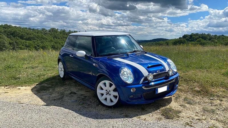 Usata Mini John Cooper Works 211 CV (155 kW) 2005 Blu/azzurro Utilitaria