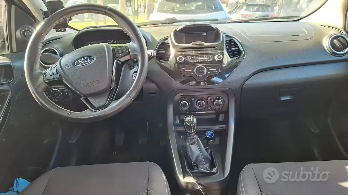 Usata Ford Ka Plus 86 CV (63 kW) 2018 Grigio Utilitaria