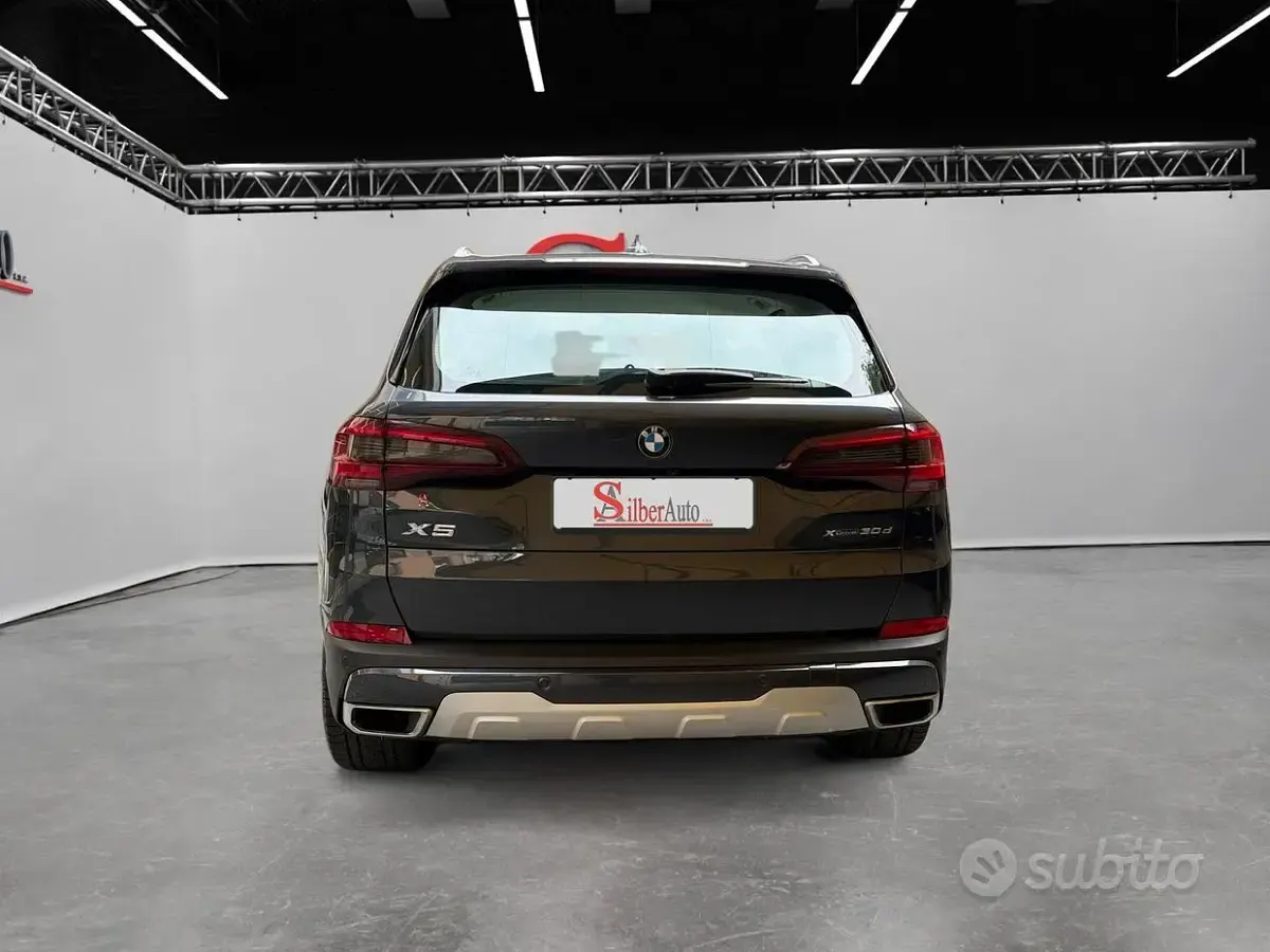 Usata BMW X5 Efficient Dynamics 286 CV (210 kW) 2021 Grigio SUV